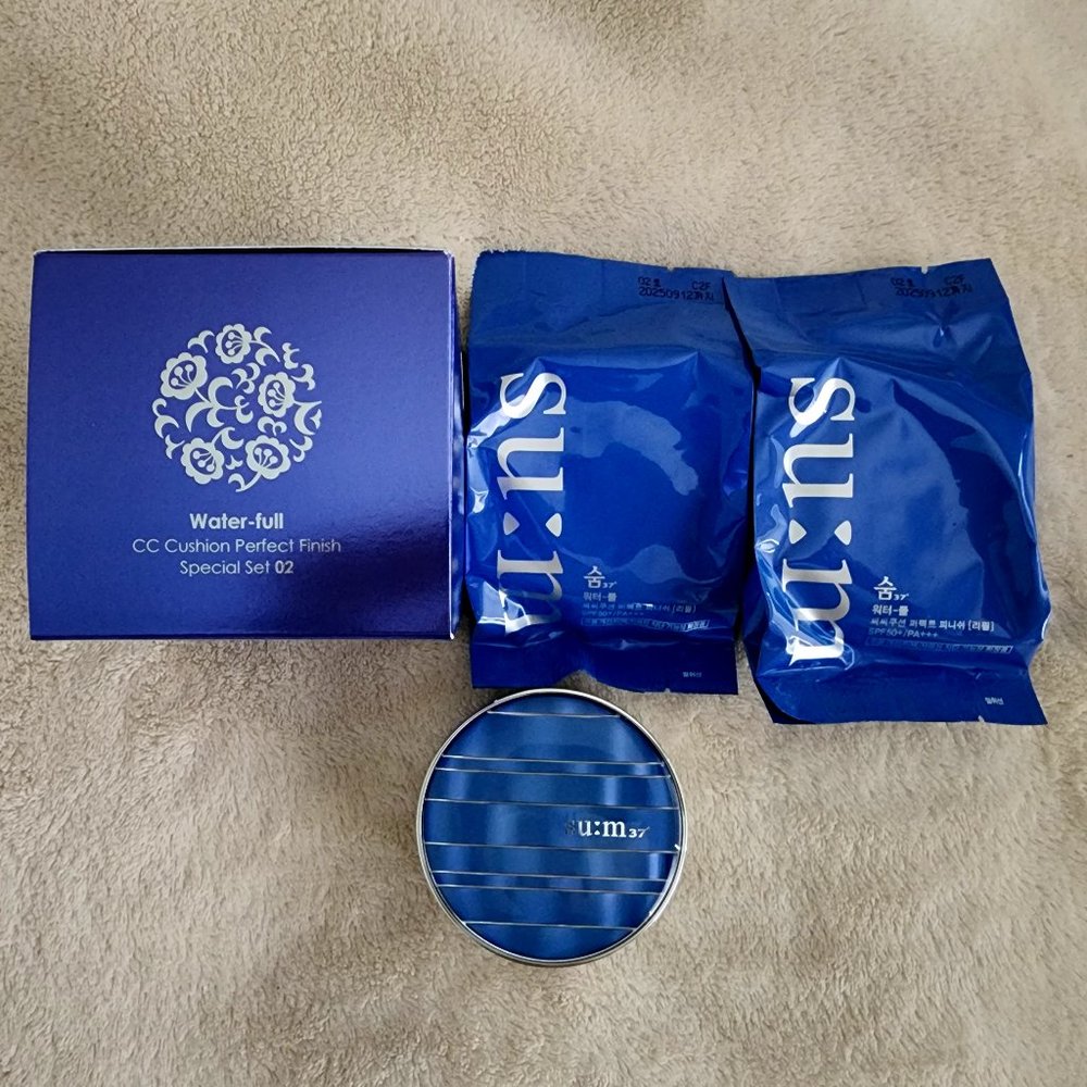Su:m 37 Water-full CC Cushion Perfect Finish - Special set 02 - Neutral tone